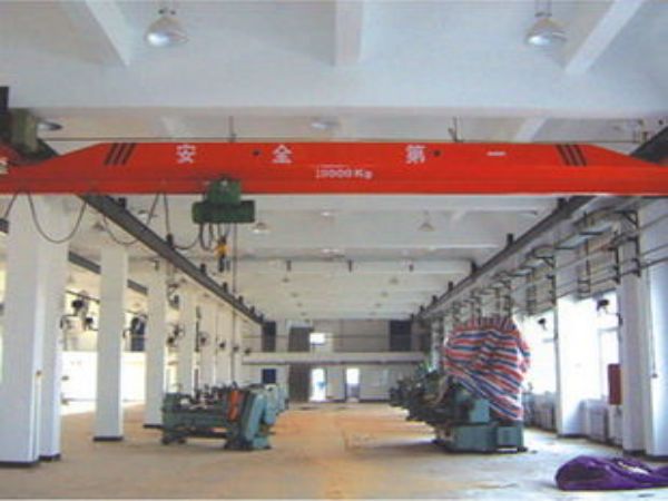 文峰区吊车租赁_吊车出租介绍吊钩、吊环的使用要点